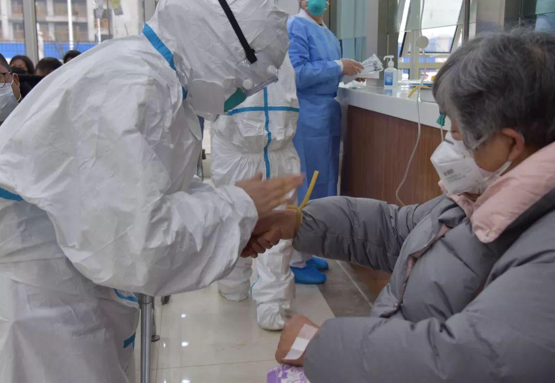 新冠病人将达到1亿:新冠患者全球超过一亿 新冠病人将达到1亿:新冠患者全球超过一亿