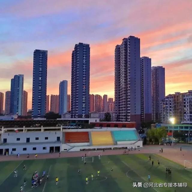 河北科技师范学院秦皇岛校区有多少学生/河北科技师范学院秦皇岛校区鸟瞰图 河北科技师范学院秦皇岛校区有多少学生/河北科技师范学院秦皇岛校区鸟瞰图