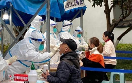 春节返乡路,核酸证明成通行证,特殊时期的温情与担当 春节返乡路,核酸证明成通行证,特殊时期的温情与担当