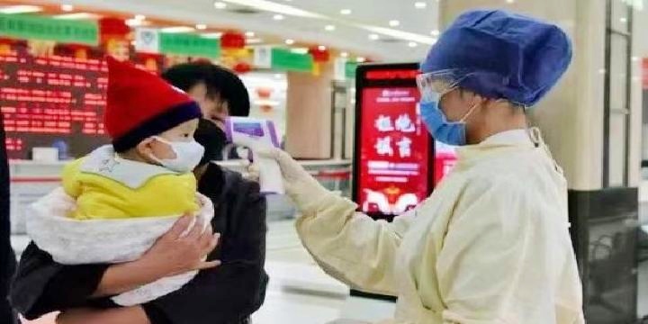 儿童感染新冠,家长需留意,症状与成人有差异,警惕这些信号 儿童感染新冠,家长需留意,症状与成人有差异,警惕这些信号