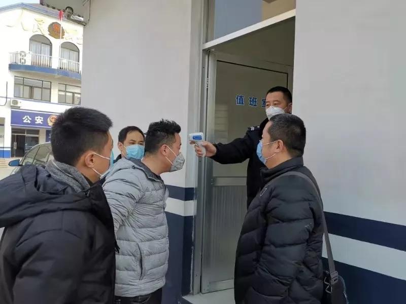黄岛疫情快讯,精准防控有序推进,生活物资保障充足 黄岛疫情快讯,精准防控有序推进,生活物资保障充足