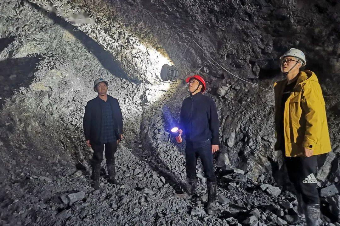 佛山封闭封控区域,以坚守筑起安全防线 佛山封闭封控区域,以坚守筑起安全防线