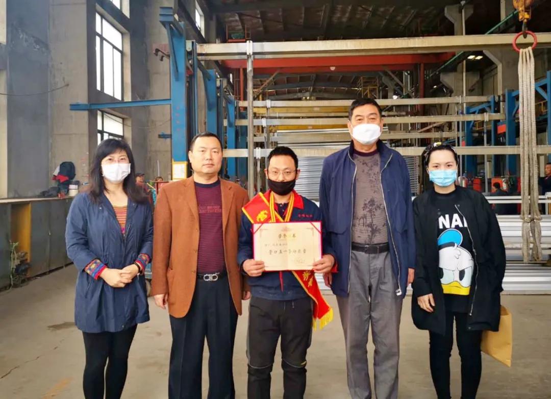 中国冬残奥会奖牌,冰雪赛场上的荣光与温度 中国冬残奥会奖牌,冰雪赛场上的荣光与温度