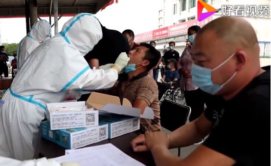 返乡人员核酸检测费用谁出?政策与现实之间的博弈 返乡人员核酸检测费用谁出?政策与现实之间的博弈