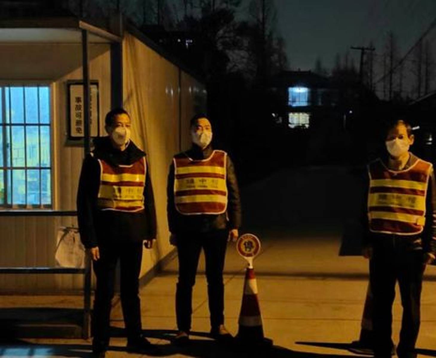 盐扬携手,共克时艰,疫情下的坚韧与温情 盐扬携手,共克时艰,疫情下的坚韧与温情
