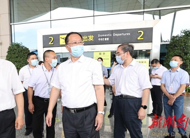 张家界疫情追踪,感染链扩至15人,游客来源分布成焦点 张家界疫情追踪,感染链扩至15人,游客来源分布成焦点