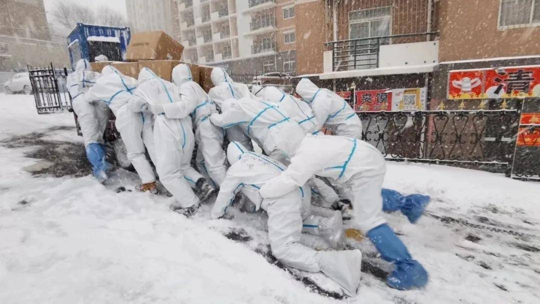 大连的战时状态,一座城市的抗疫拉锯战 大连的战时状态,一座城市的抗疫拉锯战