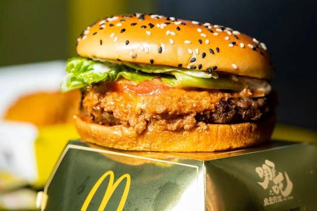 麦当劳2021套餐盘点,当经典遇见新潮,哪款曾是你的心头好? 麦当劳2021套餐盘点,当经典遇见新潮,哪款曾是你的心头好?