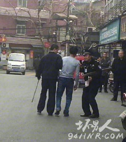 武汉一小区砍人/武汉小区门口砍人 武汉一小区砍人/武汉小区门口砍人