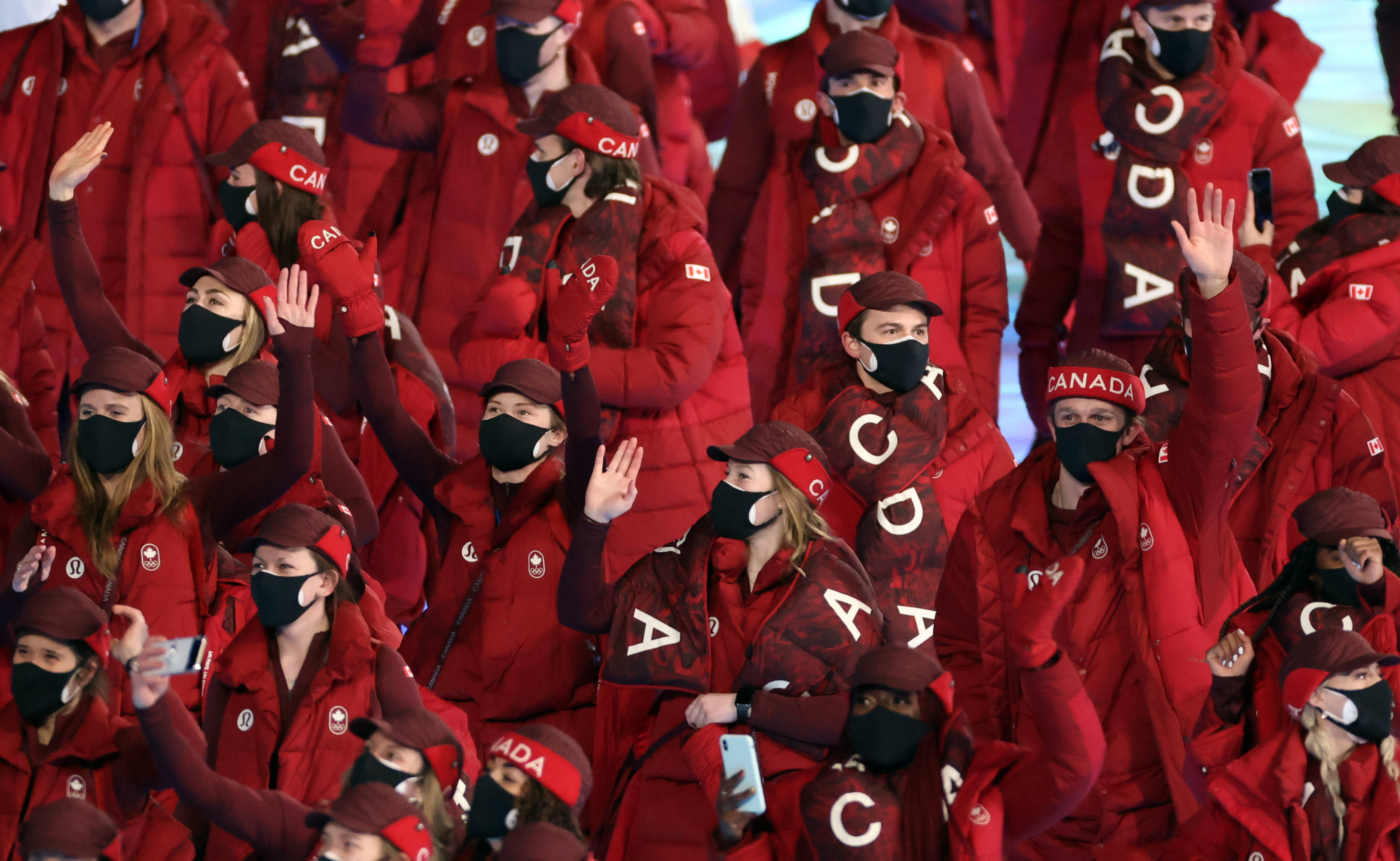 冬奥开幕式穿始祖鸟:冬奥会开场服 冬奥开幕式穿始祖鸟:冬奥会开场服