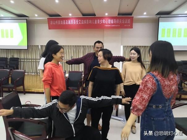 【艾滋病初期症状占大多数么,艾滋病初期症状全部出现吗】