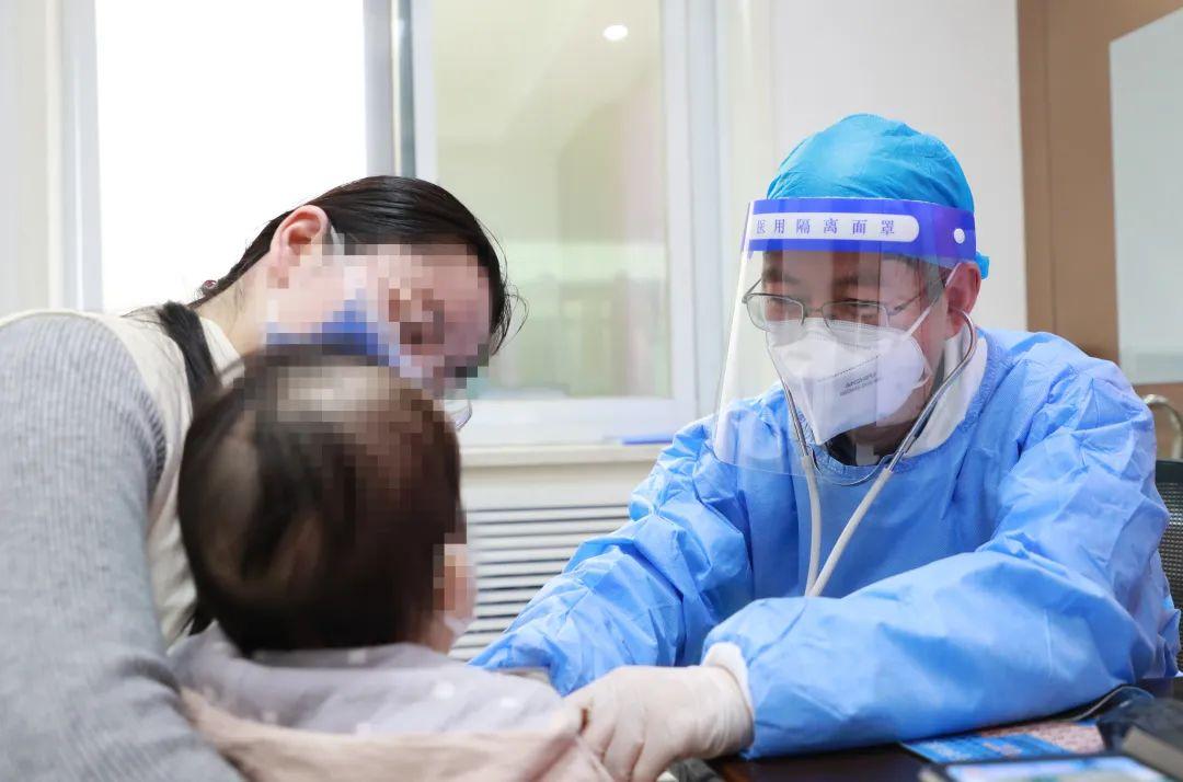 郑州阳性患者的抗疫纪实,坚韧与希望的城市交响 郑州阳性患者的抗疫纪实,坚韧与希望的城市交响