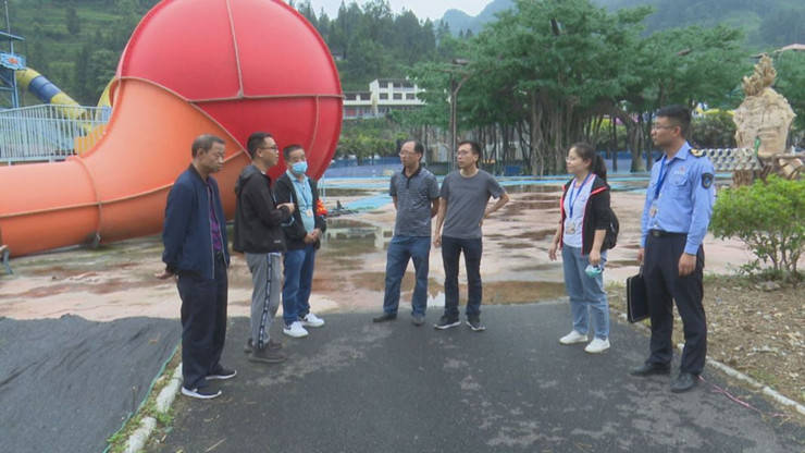 美国确诊超3500万,疫情下的社会裂痕与抗疫反思 美国确诊超3500万,疫情下的社会裂痕与抗疫反思