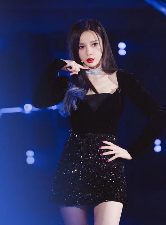 国产Rap天花板,当方言节奏击穿华语乐坛的玻璃顶 国产Rap天花板,当方言节奏击穿华语乐坛的玻璃顶