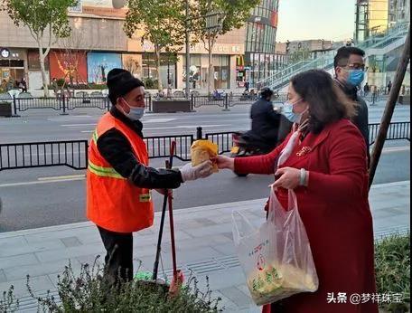 郑州发布非必要不离郑通告,以非常之举筑牢疫情防线 郑州发布非必要不离郑通告,以非常之举筑牢疫情防线