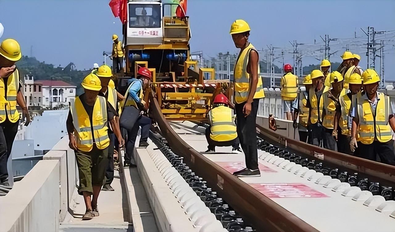 中国石油发行价多少?回顾A股巨无霸的上市历程 中国石油发行价多少?回顾A股巨无霸的上市历程