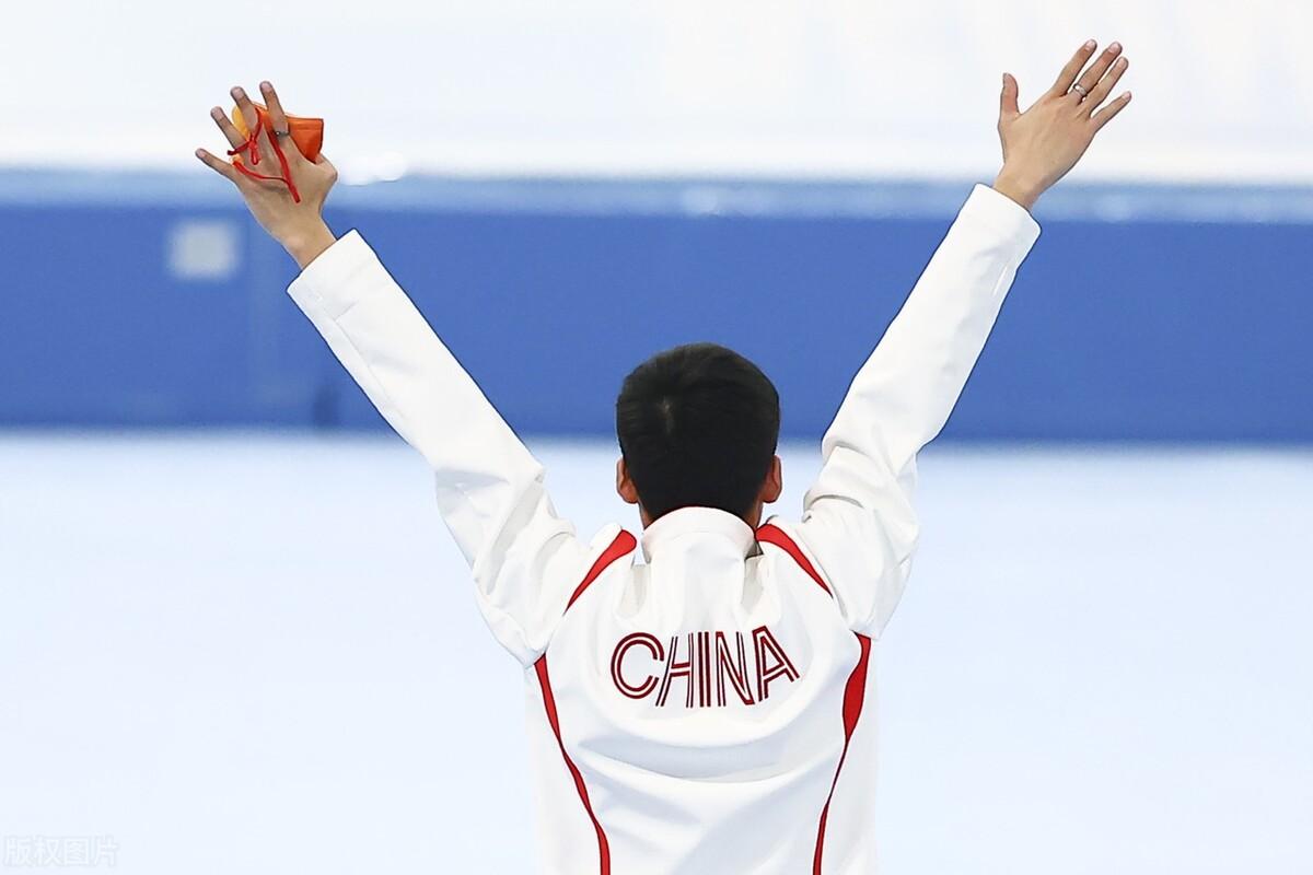 高亭宇身高,冰场上的巨人,速度与力量的完美融合 高亭宇身高,冰场上的巨人,速度与力量的完美融合