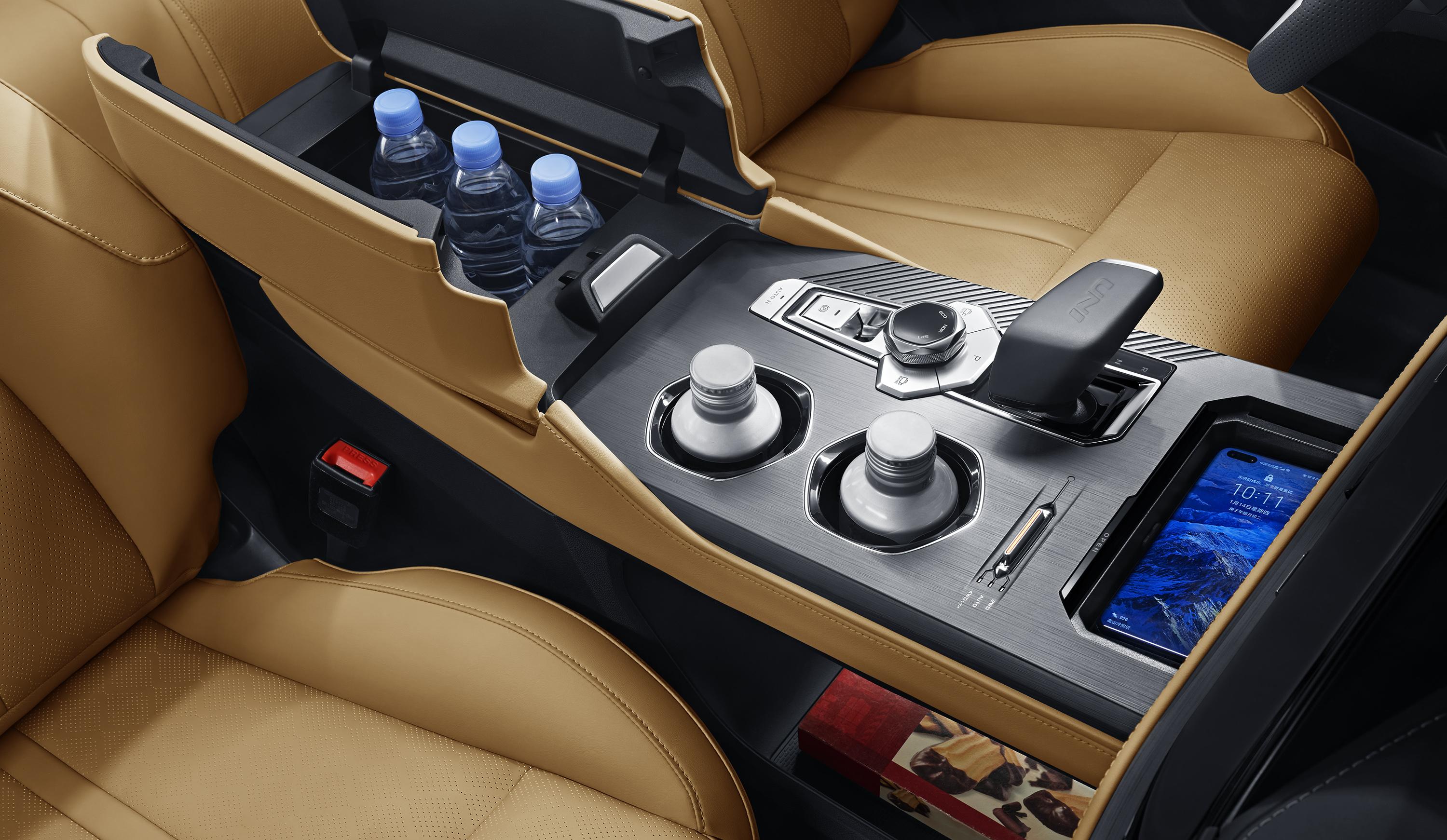 【suv新款车·长安uni-t/新款suv长安unik】