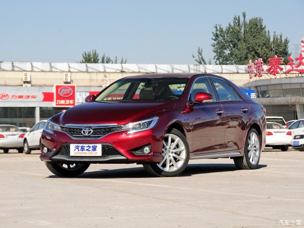 丰田锐志2013款2.5v油耗解析,实测数据与省油技巧 丰田锐志2013款2.5v油耗解析,实测数据与省油技巧