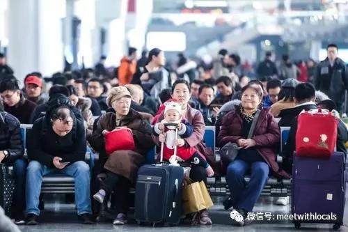 飞机上有一人确诊，被传染概率有多大？