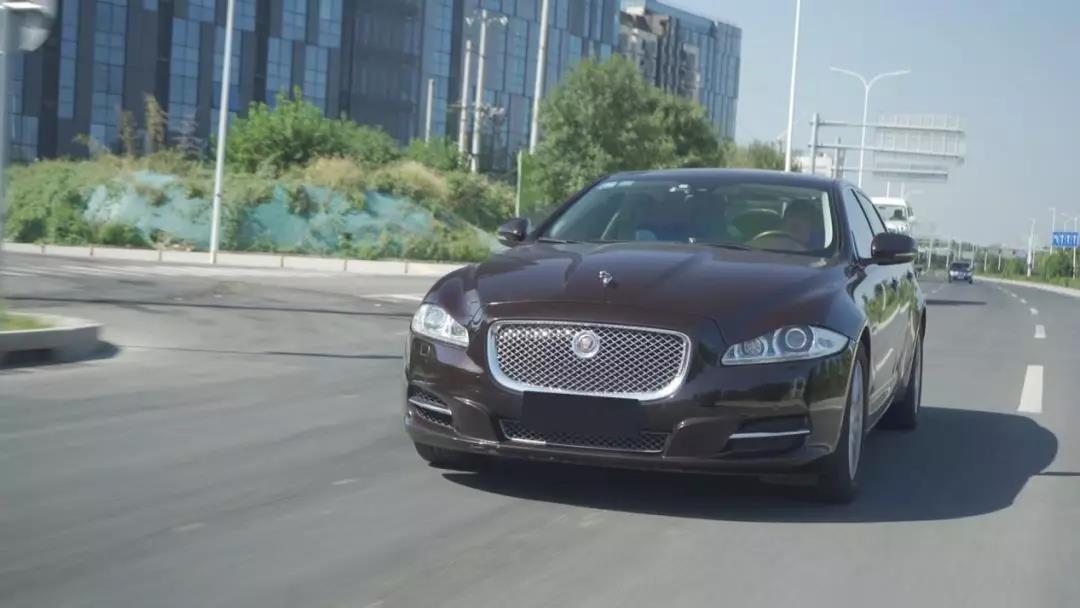 捷豹报价30万,豪华入门新选择? 捷豹报价30万,豪华入门新选择?