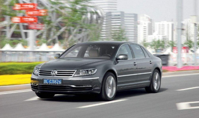 低调奢华与均衡之选，大众辉腾与帕萨特全面对比