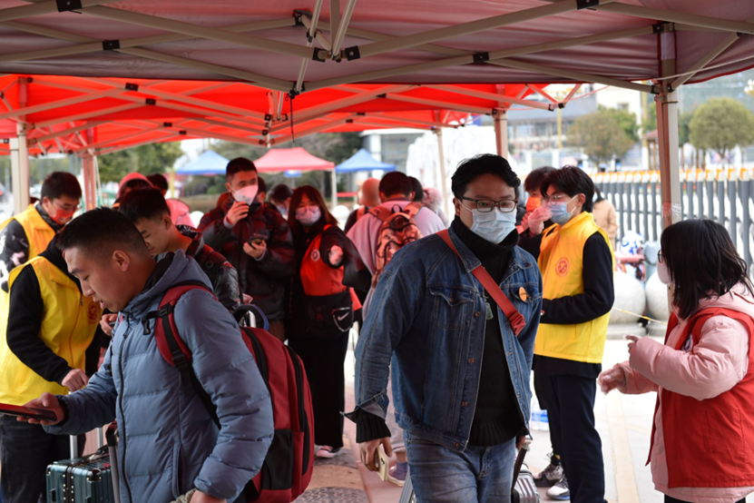 科学统筹 暖心安排—教育局部署高校错峰放假保障学生返乡路 科学统筹 暖心安排—教育局部署高校错峰放假保障学生返乡路