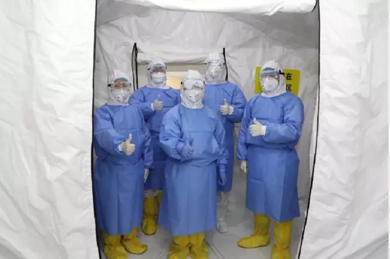 张文宏谈多地散发疫情:张文宏谈目前新冠肺炎疫情