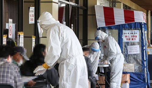 韩国新冠疫情再升温，单日确诊激增，防控面临新挑战