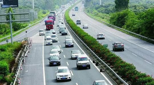 清明节高速公路免费通行三天怎么算的/2021清明节三天高速收费吗