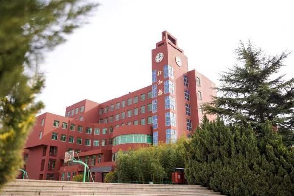 烟台青华中学官方网站/烟台青华中学高中部地址