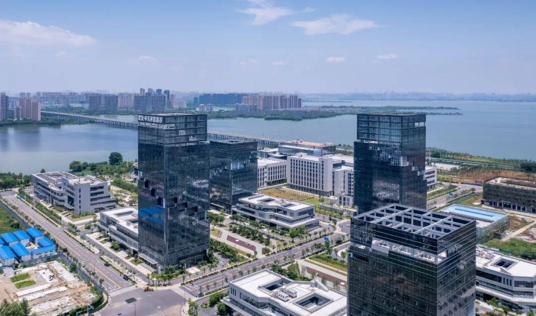 武汉江夏区加速打造科技创新高地,多个重点项目取得新进展 武汉江夏区加速打造科技创新高地,多个重点项目取得新进展