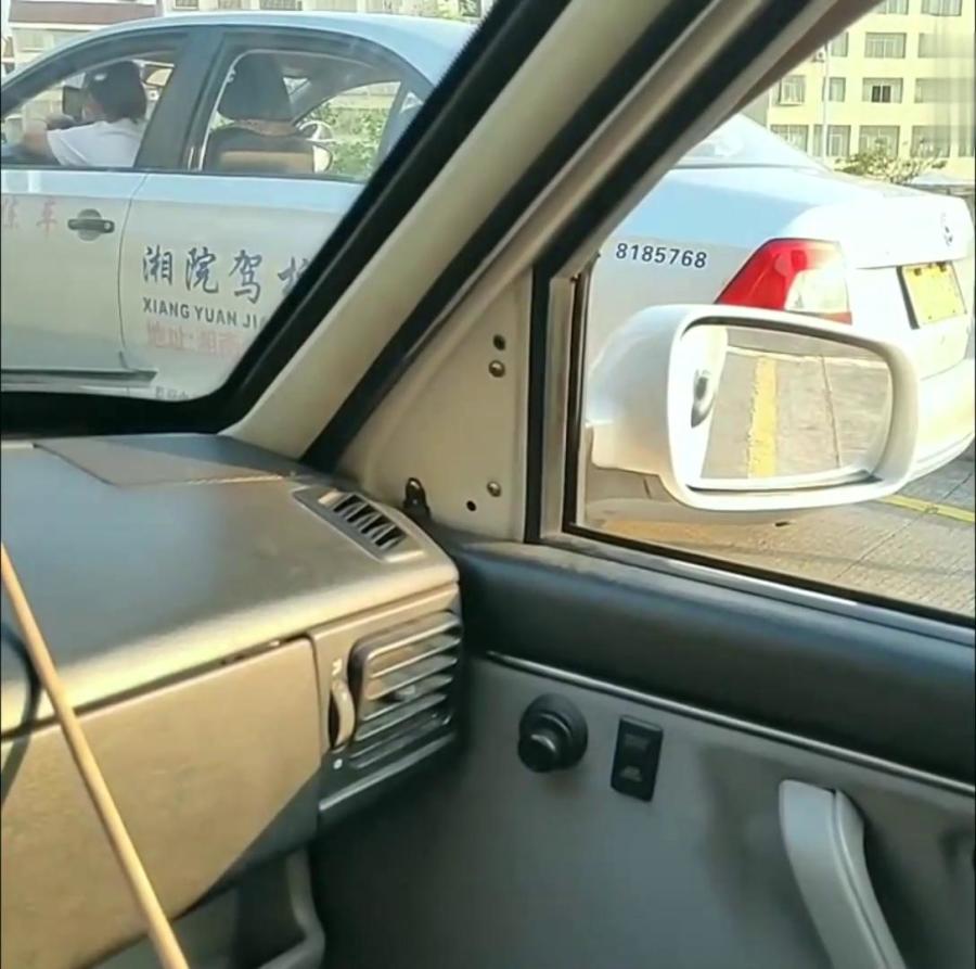 【科目二考试技巧图解半坡起步/科二的半坡起步窍门】 【科目二考试技巧图解半坡起步/科二的半坡起步窍门】