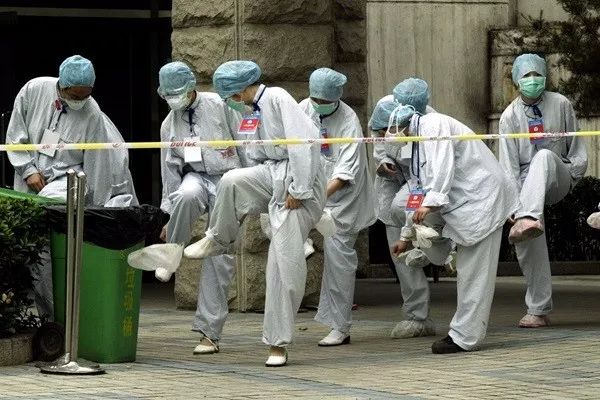 2003年北京非典十渡集体婚礼/03年非典北京有多恐怖一