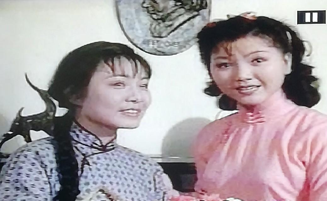 同社区0212vip/同社区的小红长相甜美,嗓音清亮 同社区0212vip/同社区的小红长相甜美,嗓音清亮