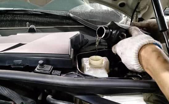 剩的油能放多久(剩的油能放多久不变质) 剩的油能放多久(剩的油能放多久不变质)