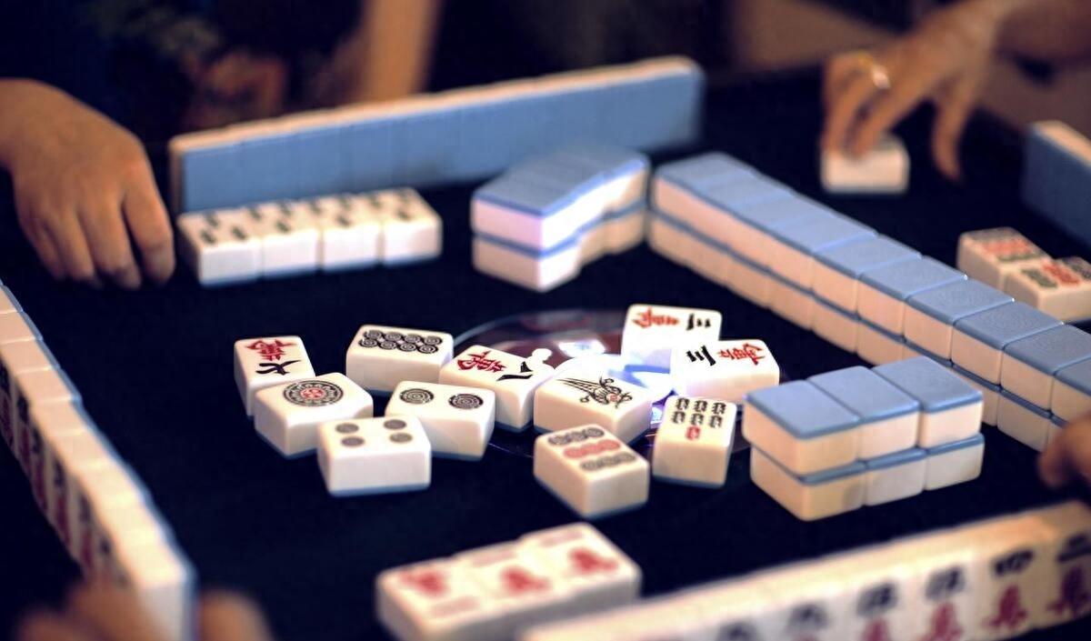 【手机麻将神器解密器/手机麻将解码】