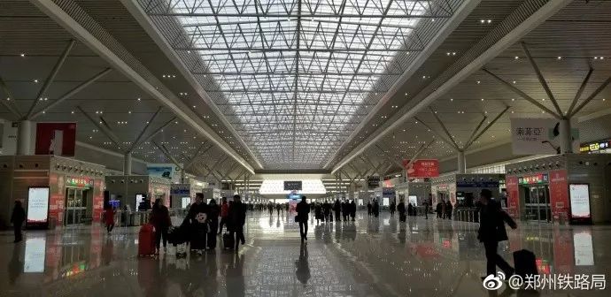 郑州高铁站灾情/郑州高铁站的情况 郑州高铁站灾情/郑州高铁站的情况
