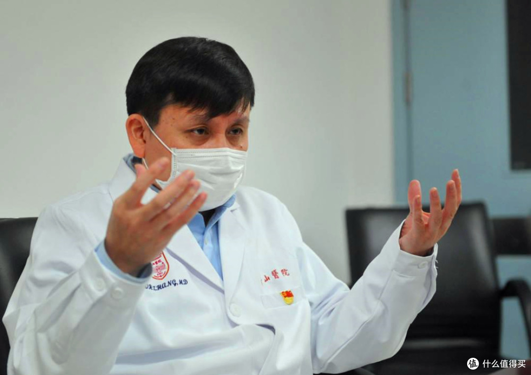 五次会面,一片丹心,疫情岁月里与张文宏医生的温暖相遇 五次会面,一片丹心,疫情岁月里与张文宏医生的温暖相遇