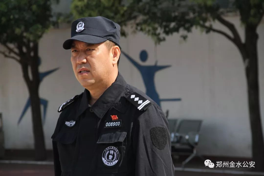 【郑州冯献彬/郑州公安局冯献斌简介】