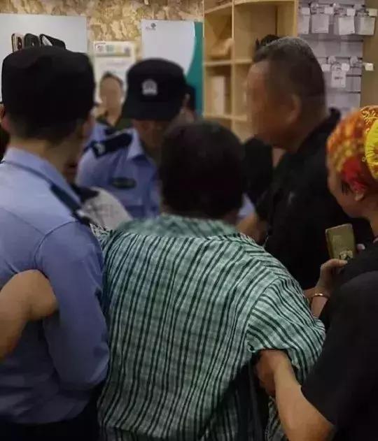 公职人员工作传染病(公职人员染上艾滋病怎么处理) 公职人员工作传染病(公职人员染上艾滋病怎么处理)