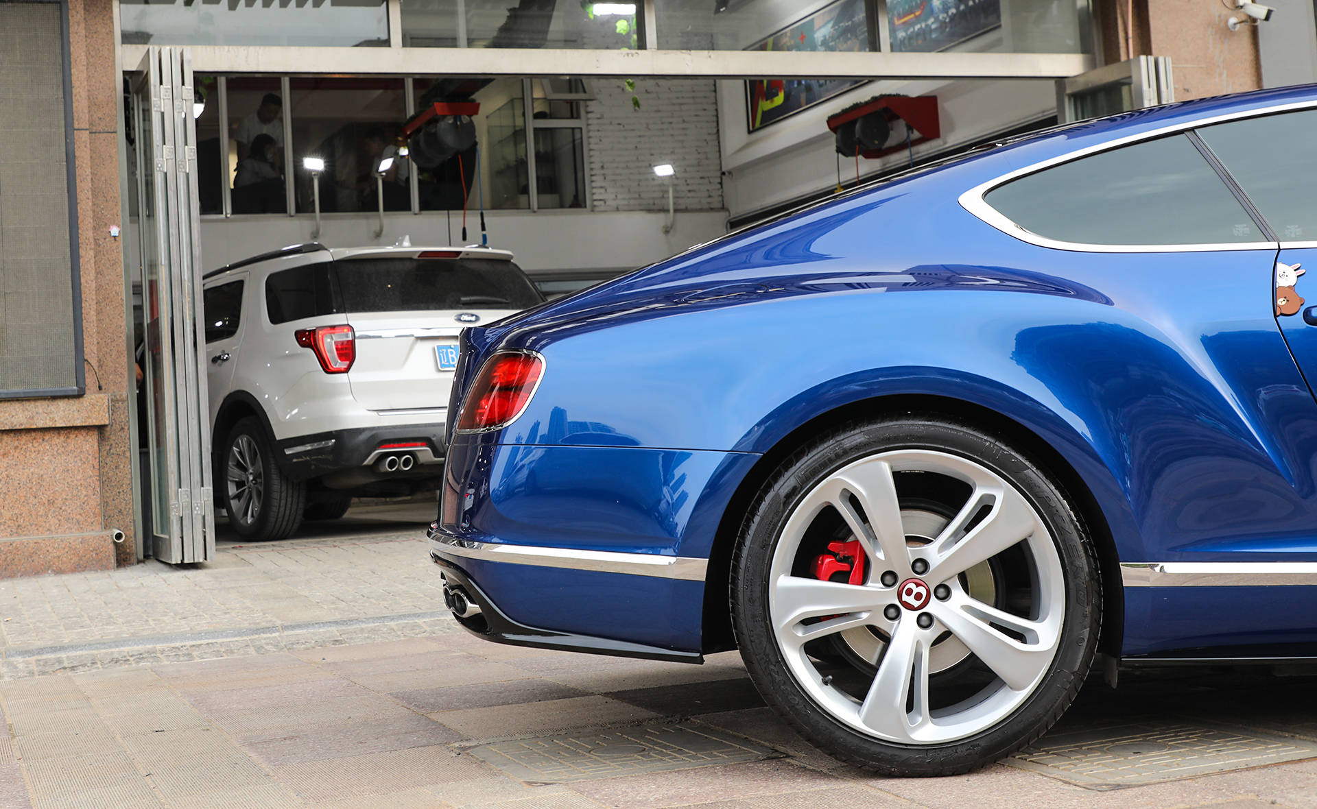 宾利多少钱一辆最贵/宾利轿车最贵多少钱 宾利多少钱一辆最贵/宾利轿车最贵多少钱