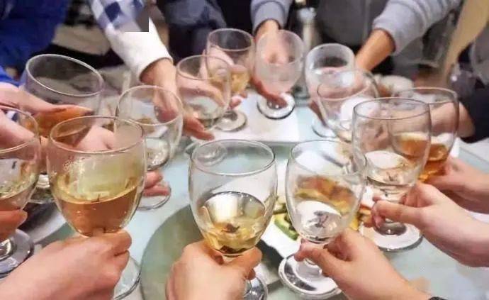 同学聚会后身亡:同学聚会后身亡27人 同学聚会后身亡:同学聚会后身亡27人