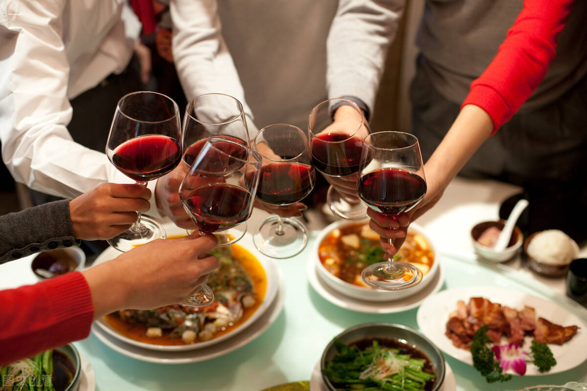 同学聚会后身亡:同学聚会后身亡27人 同学聚会后身亡:同学聚会后身亡27人