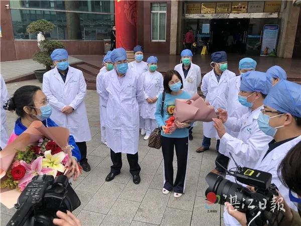 【湛江昨日新增2例本土确诊病例,湛江昨天新增一例新】 【湛江昨日新增2例本土确诊病例,湛江昨天新增一例新】