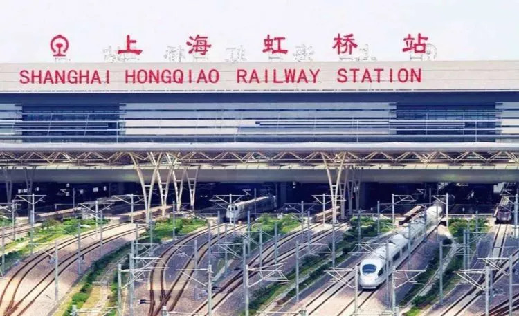 我的位置到上海虹桥火车站/上海虹桥火车站怎么走出去 我的位置到上海虹桥火车站/上海虹桥火车站怎么走出去