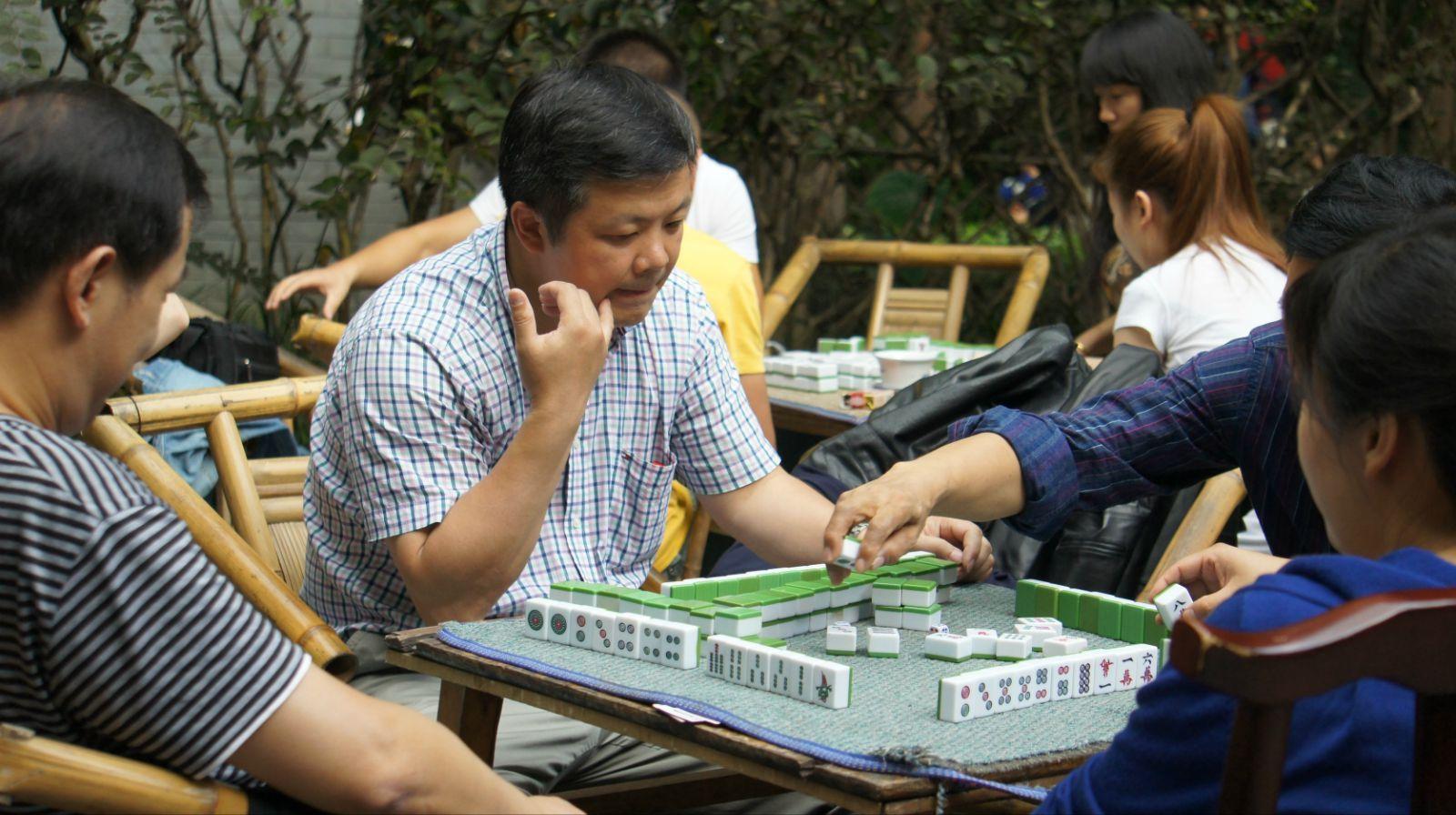 镇江一起打牌/镇江打牌叫什么