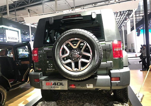 北京汽车BJ40柴油版,硬派越野的芯选择 北京汽车BJ40柴油版,硬派越野的芯选择