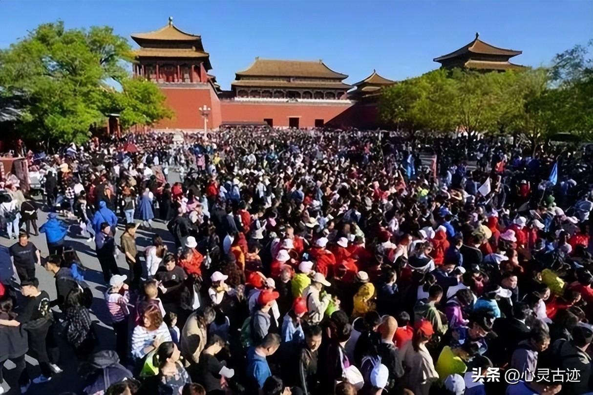 五一假期调整背后的真相,拼凑的黄金周与消失的假期 五一假期调整背后的真相,拼凑的黄金周与消失的假期