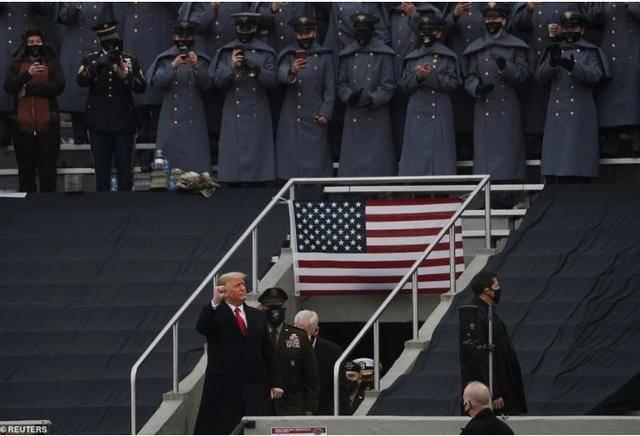 【黑龙江绥芬河进入战时状态视频/黑龙江绥芬河市新增2例本土】 【黑龙江绥芬河进入战时状态视频/黑龙江绥芬河市新增2例本土】
